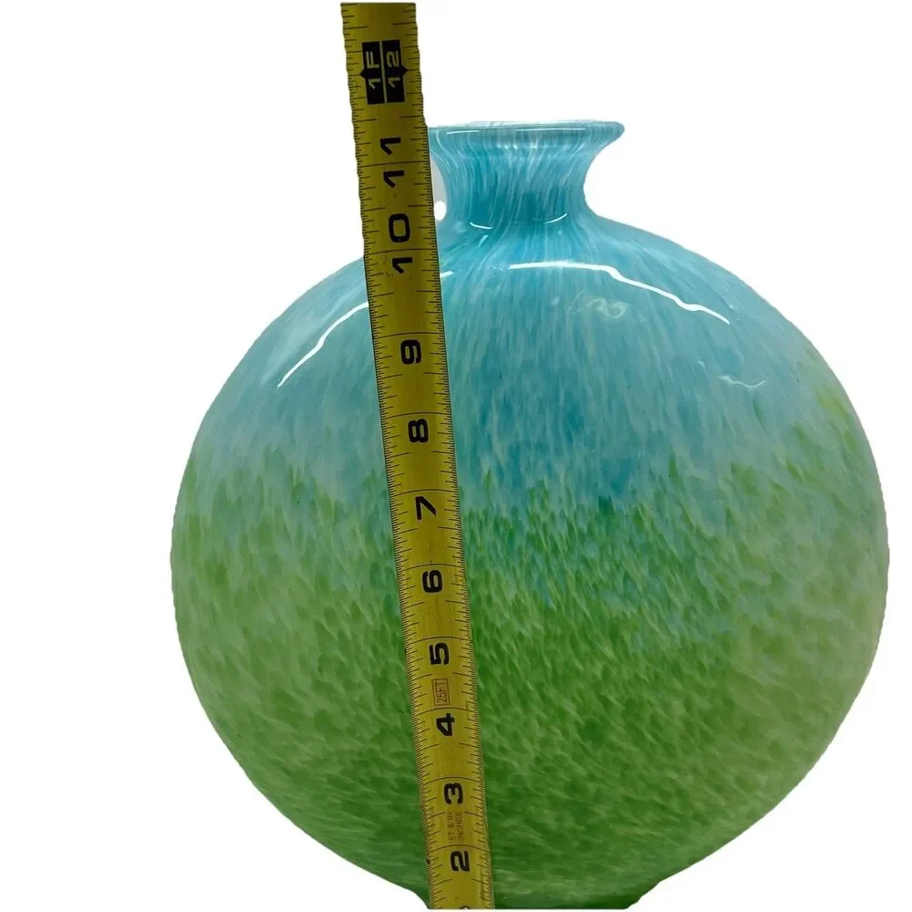LOT OF 2 - Beautiful Vintage Hand Blown Glass Vases - VGC - Great Design‎